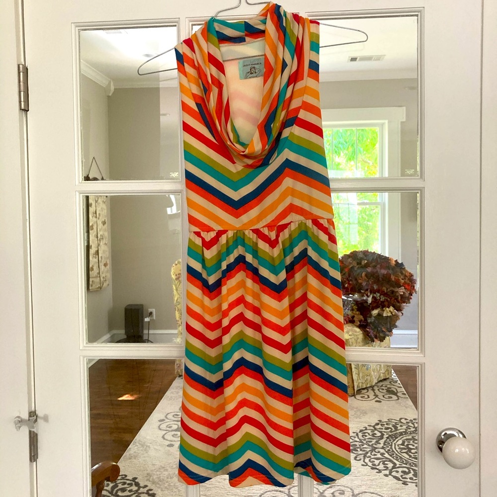 Judith March Sleeveless, Racerback Chevron Print
